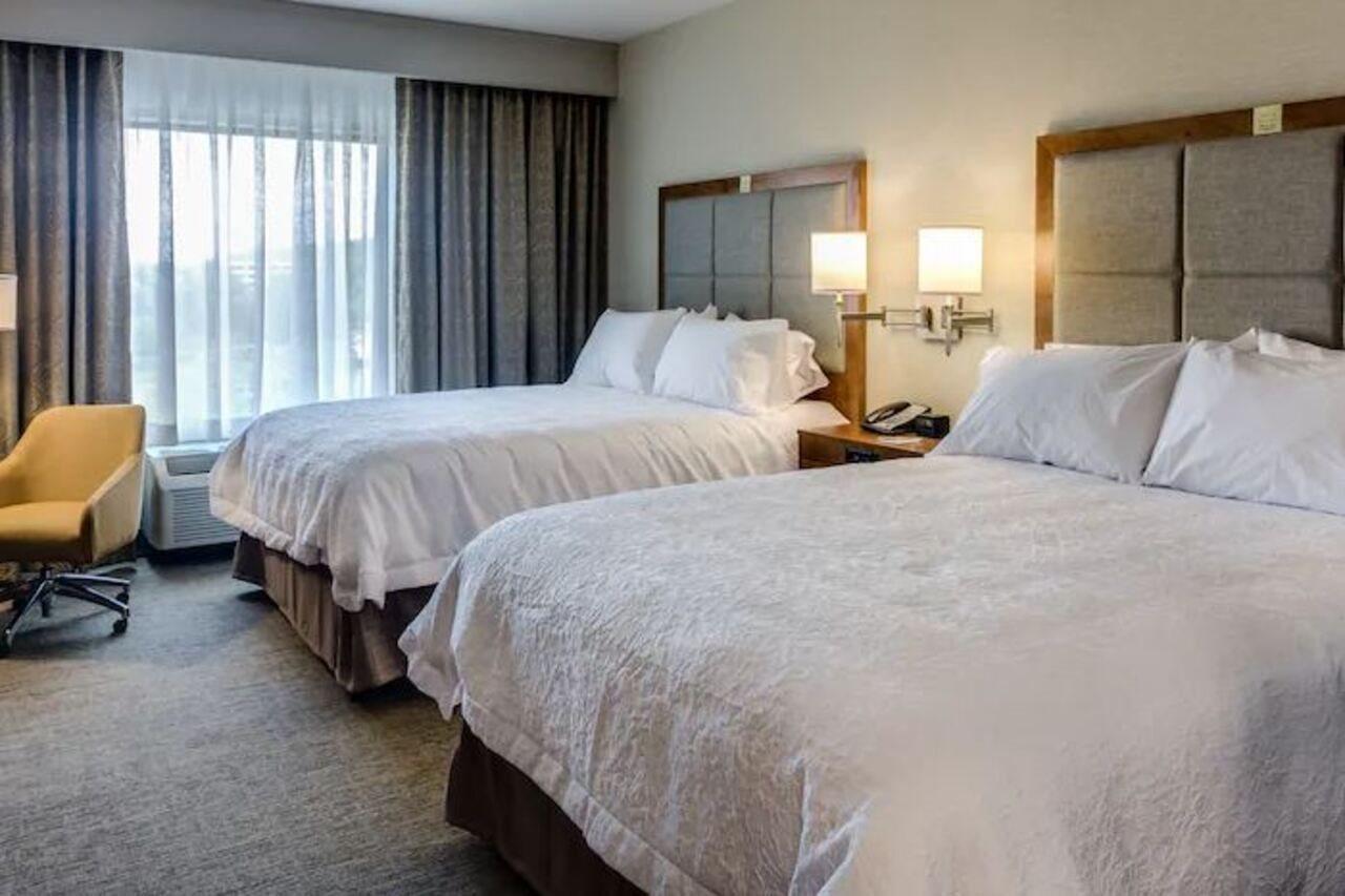 Hampton Inn&suites - Papermill Drive, Tn Hotel 3*