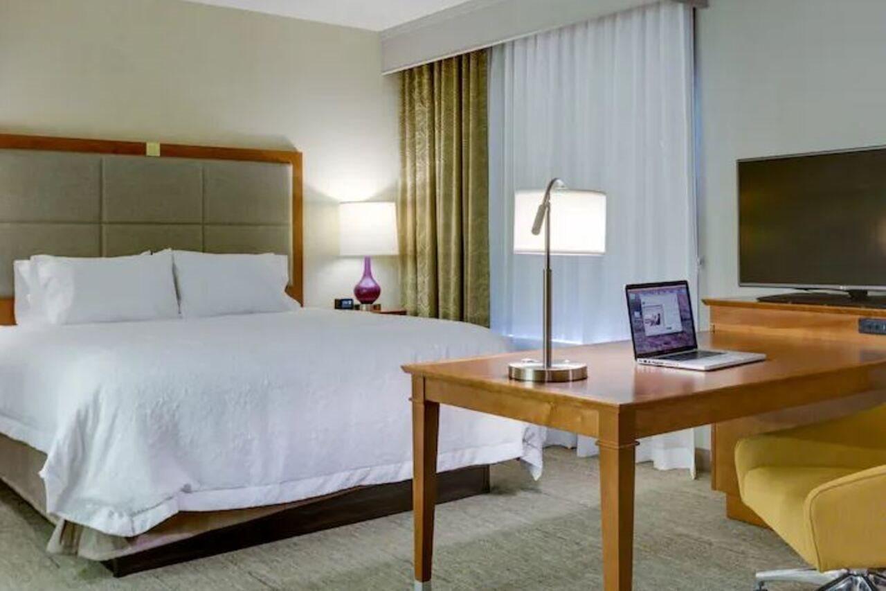 Hotel Hampton Inn&suites - Papermill Drive, Tn 3*