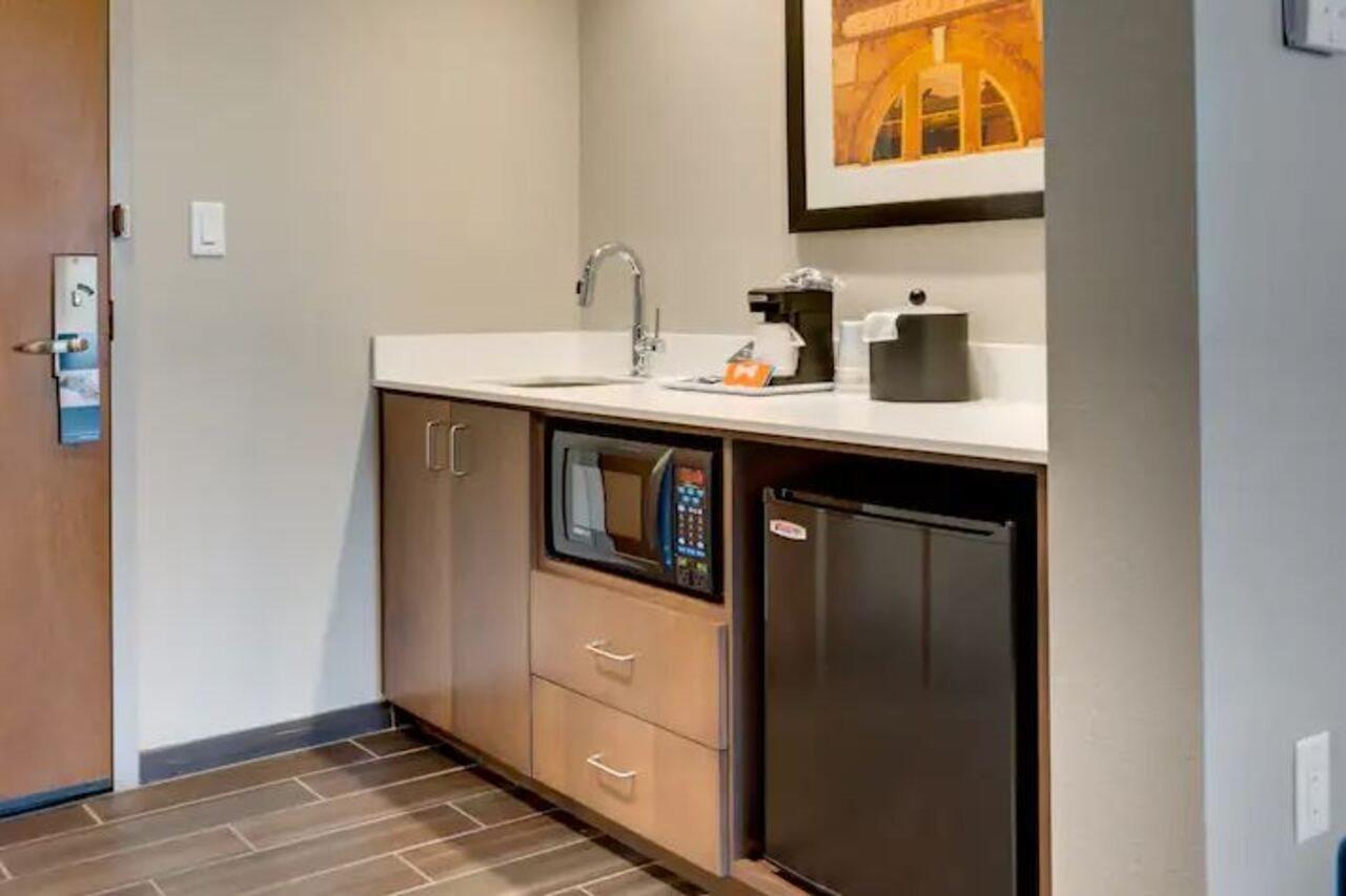 Hotel Hampton Inn&suites - Papermill Drive, Tn