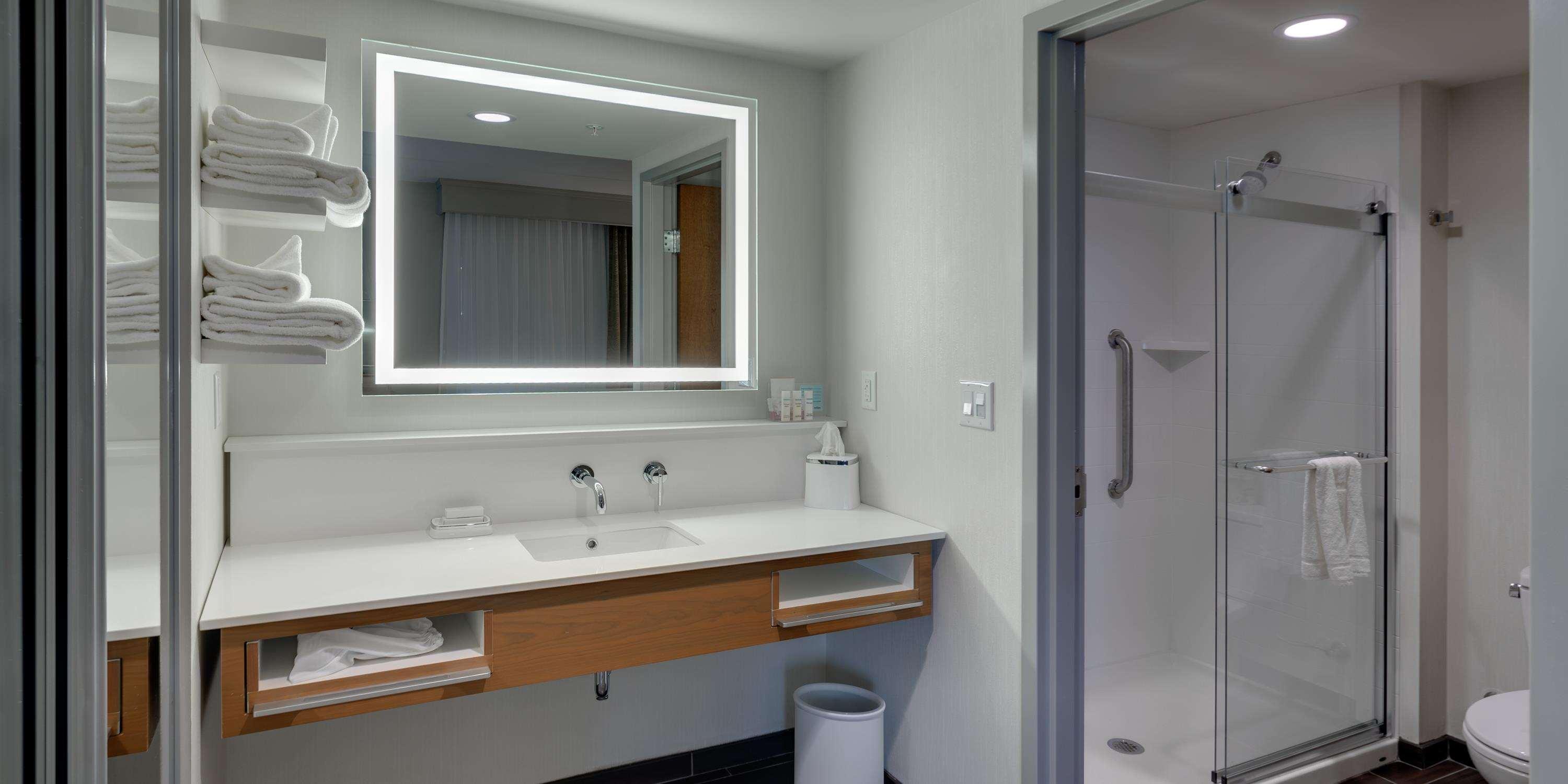 Hampton Inn&suites - Papermill Drive, Tn