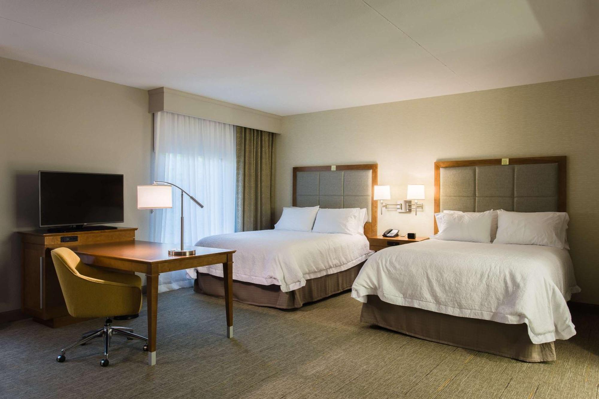 Hotel Hampton & - Papermill Drive, Tn Knoxville